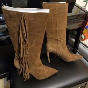 New cowhide suede boots w/fringe